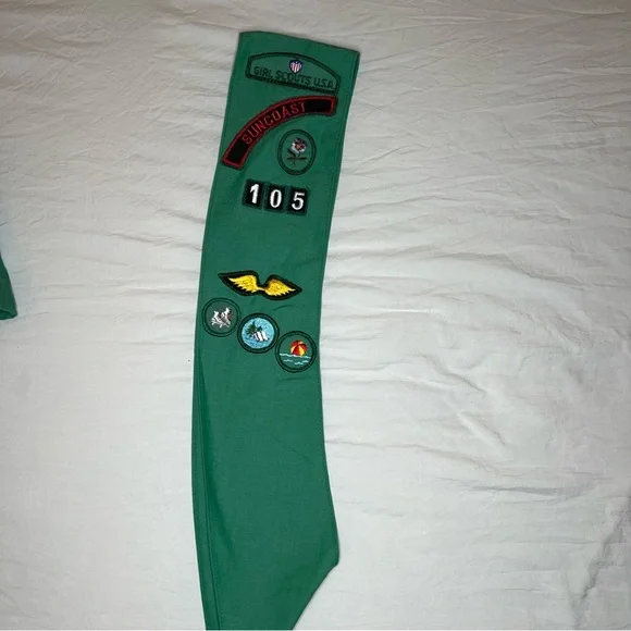 Vintage Girl Scout Uniform Jumper Shirt Shorts & Sash Girls Size 6 & 7 - 1970's - Picture 5 of 15